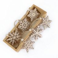 Dřevěnné vánoční ozdoby - sněhové vločky 6 ks